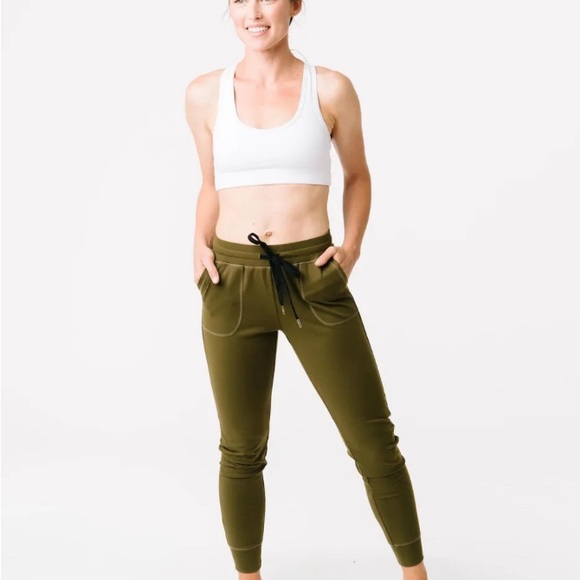 ZYIA Active Olive Unwind Joggers # 1799 size M - Picture 2 of 12